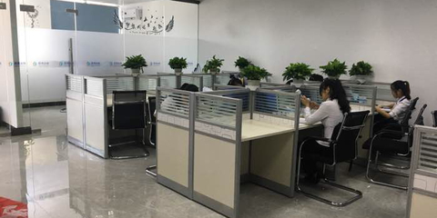 易博商務(wù)信息咨詢 賦能企業(yè)發(fā)展，引領(lǐng)商業(yè)決策